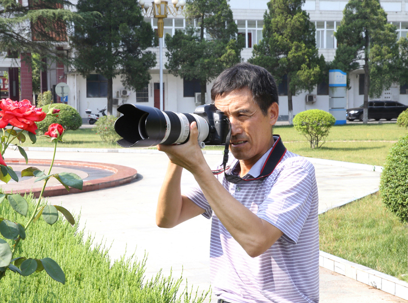 谭山师说王存选捕捉时代光影传递师院记忆