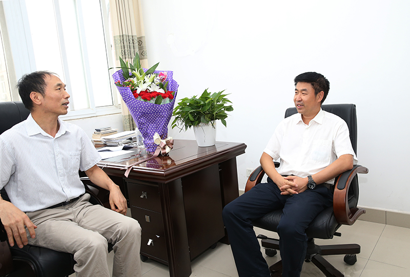 AT8V1308- 拷贝.jpg