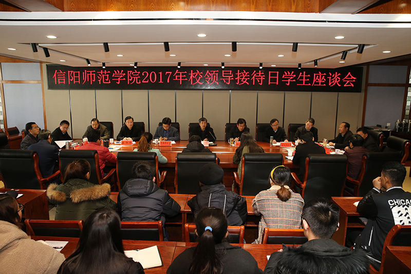 AT8V2295 拷贝.jpg