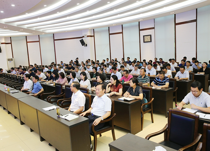 AT8V9574.JPG