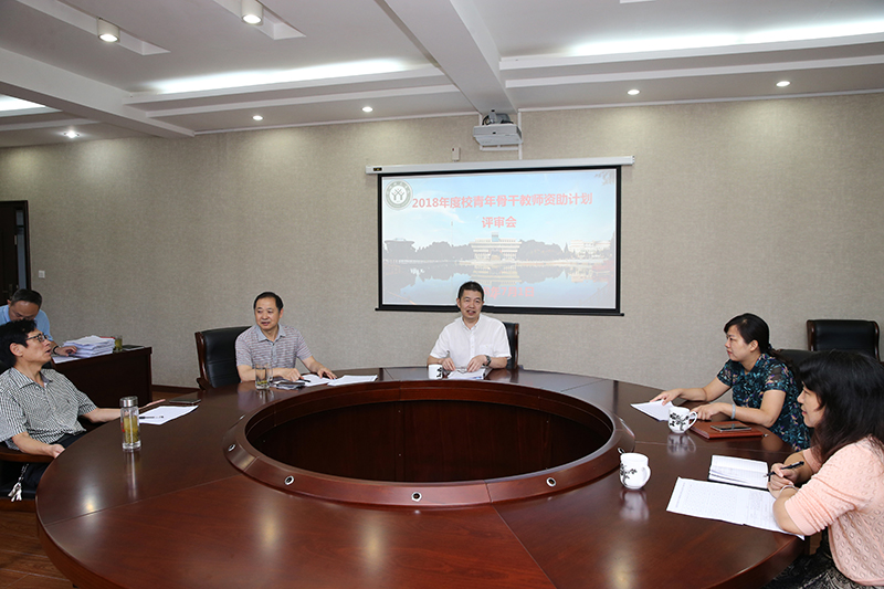 AT8V7346 拷贝副本.jpg AT8V7346 拷贝副本.jpg