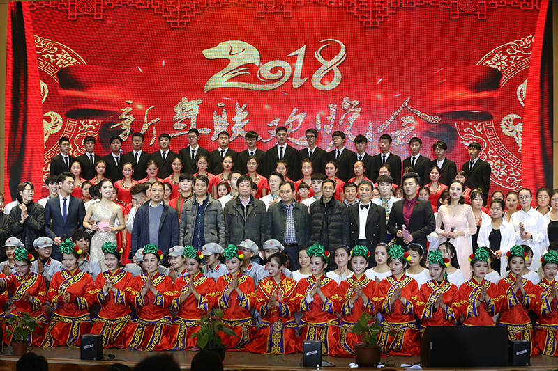 晚会最后.jpg