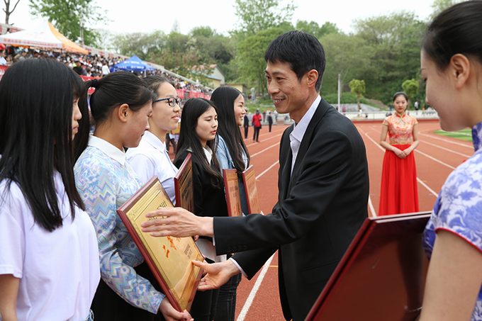 AT8V4370 拷贝.jpg