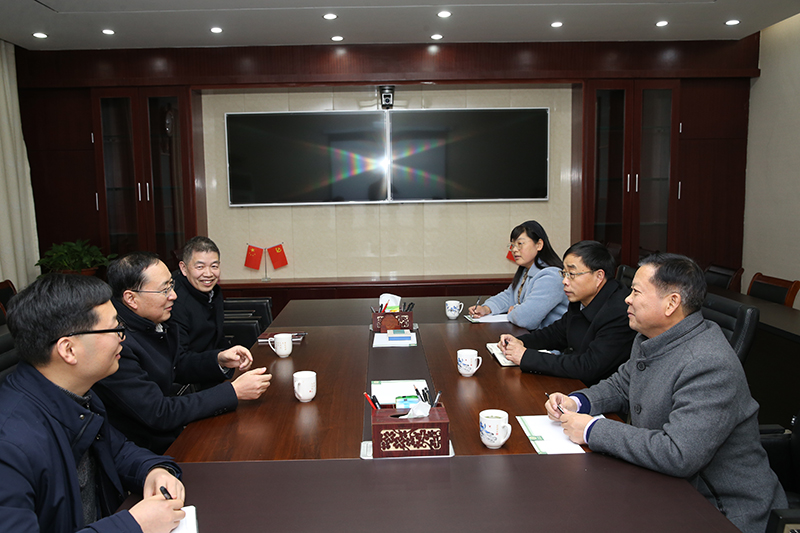 商丘师范学院副校长徐茂田一行来校考察交流1.JPG
