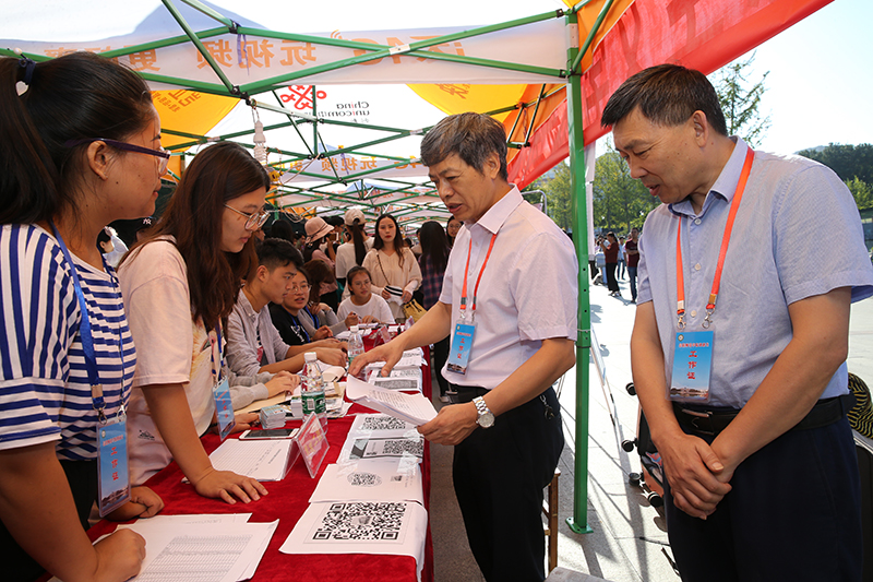 000微信图片_20180908175603.jpg