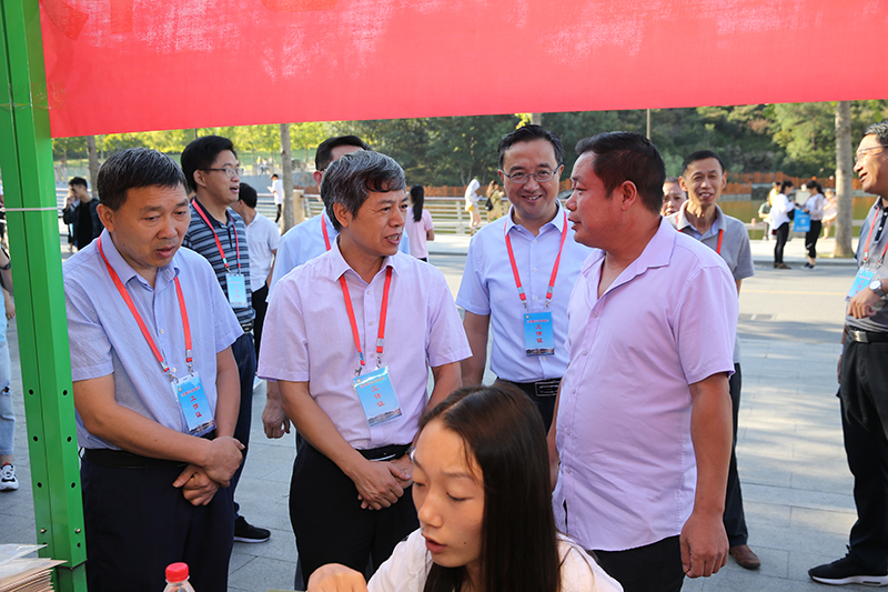 000微信图片_20180908175555.jpg