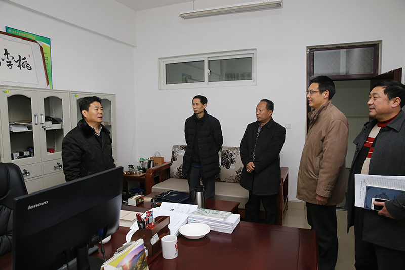 AT8V6568 拷贝副本.jpg