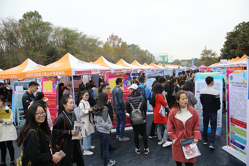 AT8V1241 拷贝.jpg